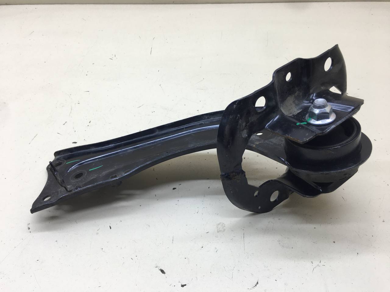 Рычаг задний продольный правый Jetour Dashing 2022>