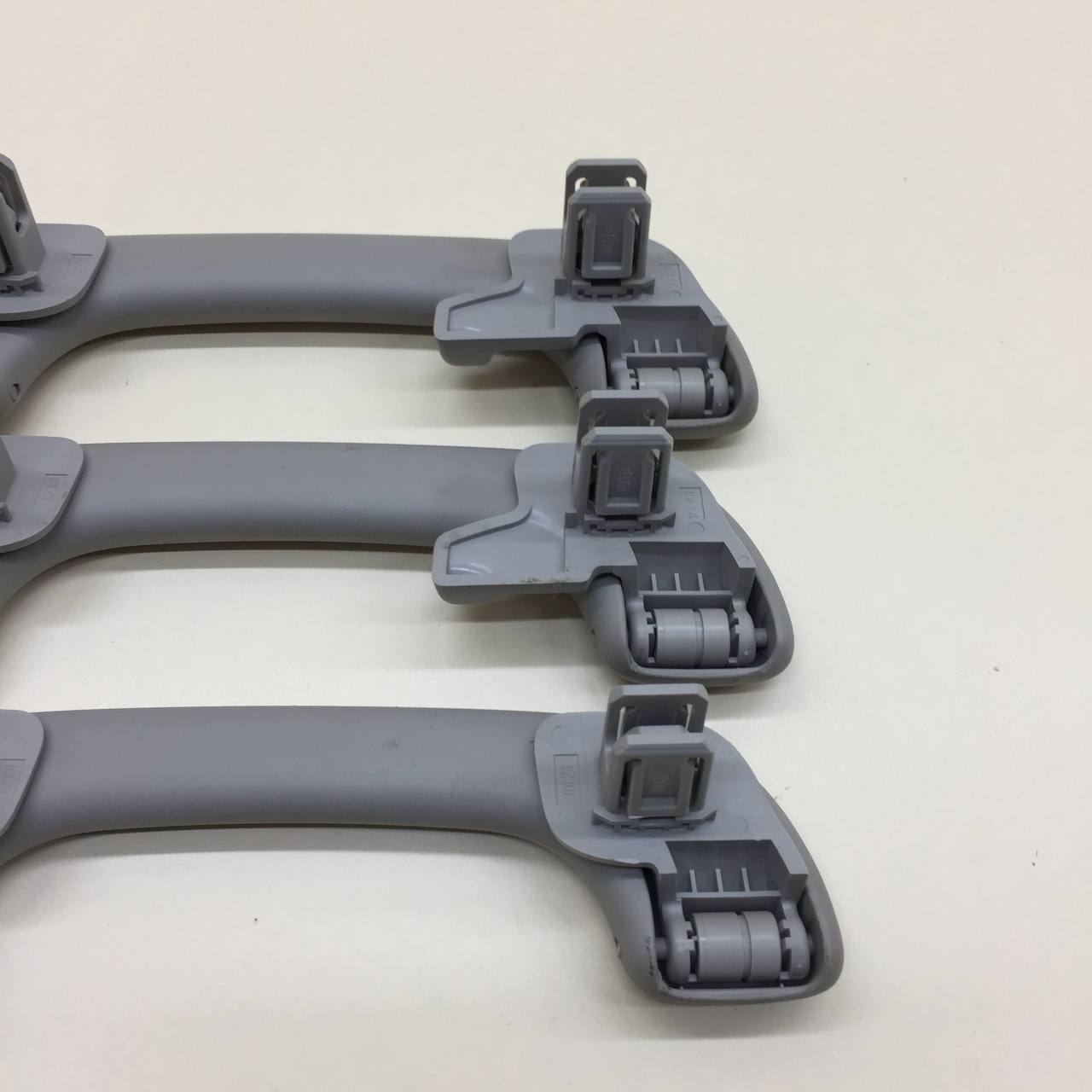 Ручка внутренняя потолочная Lada  X-RAY Cross 2018 >