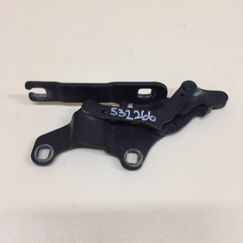 Петля капота правая BMW 3-series E90/E91 2005-2011 Петля капота правая BMW 3-series E90/E91 2005-2011