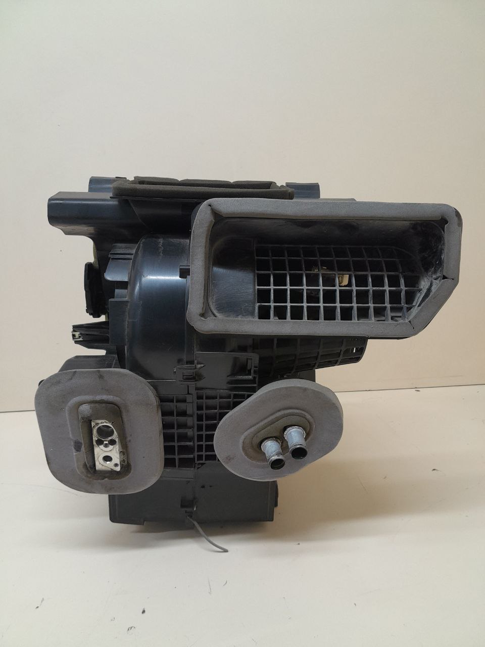 Корпус отопителя Renault Logan (2) 2014> Корпус отопителя Renault Logan (2) 2014>