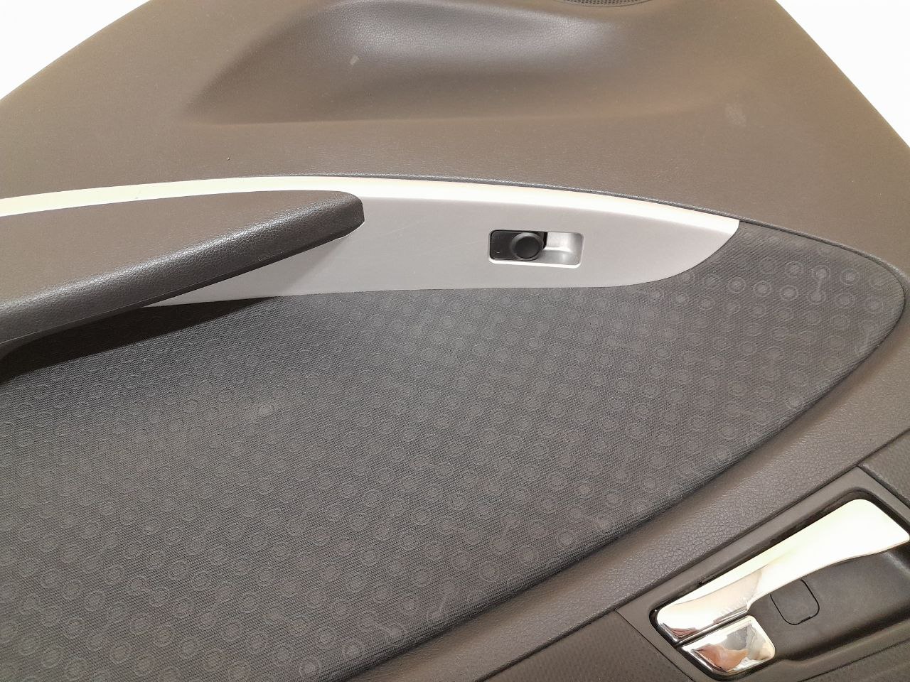 Обшивка двери задней правой Hyundai Solaris (RB) 2010-2017