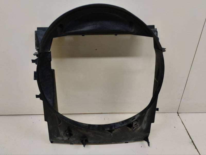 Кожух радиатора Land Rover Discovery 3 (L319) 2004-2009 Кожух радиатора Land Rover Discovery 3 (L319) 2004-2009