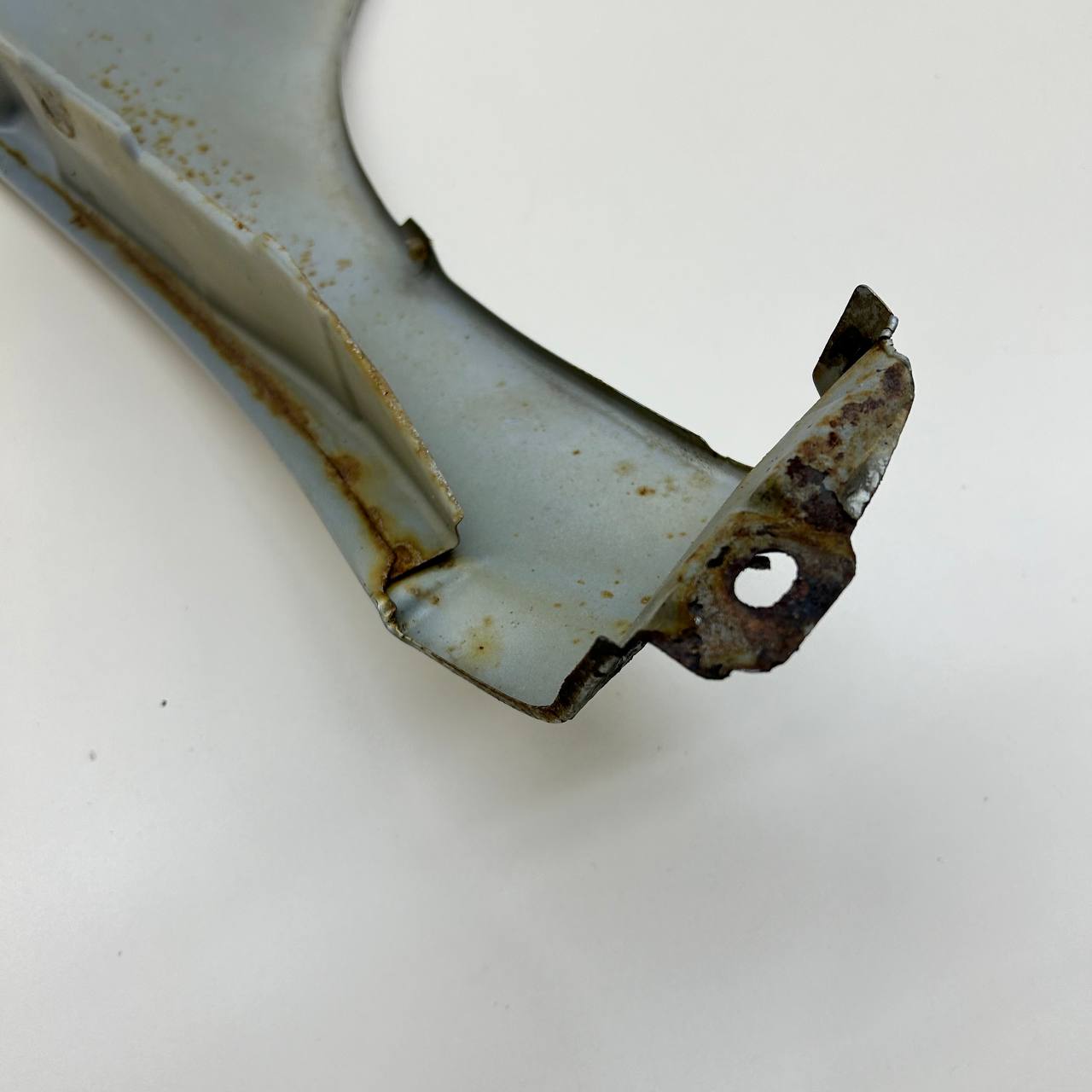 Крыло переднее левое Lada Granta 2011>