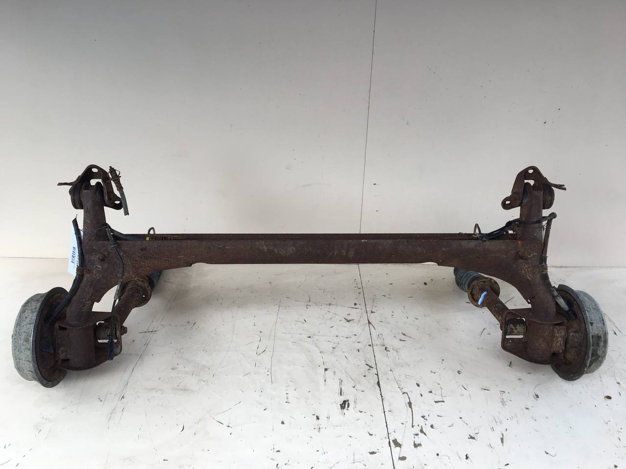 Балка задняя Lada Granta 2011>