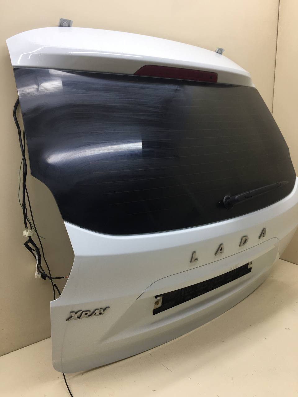 Дверь багажника со стеклом Lada X-RAY 2016>
