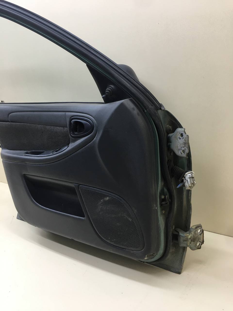 Дверь передняя левая Chevrolet Lanos (T100) 2004-2010 Дверь передняя левая Chevrolet Lanos (T100) 2004-2010