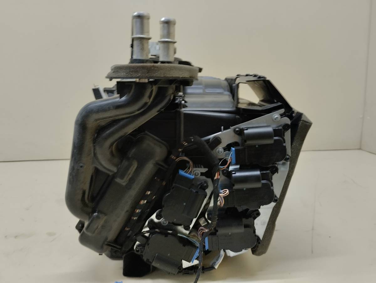 Корпус отопителя Audi Q7 (4L) 2005-2015