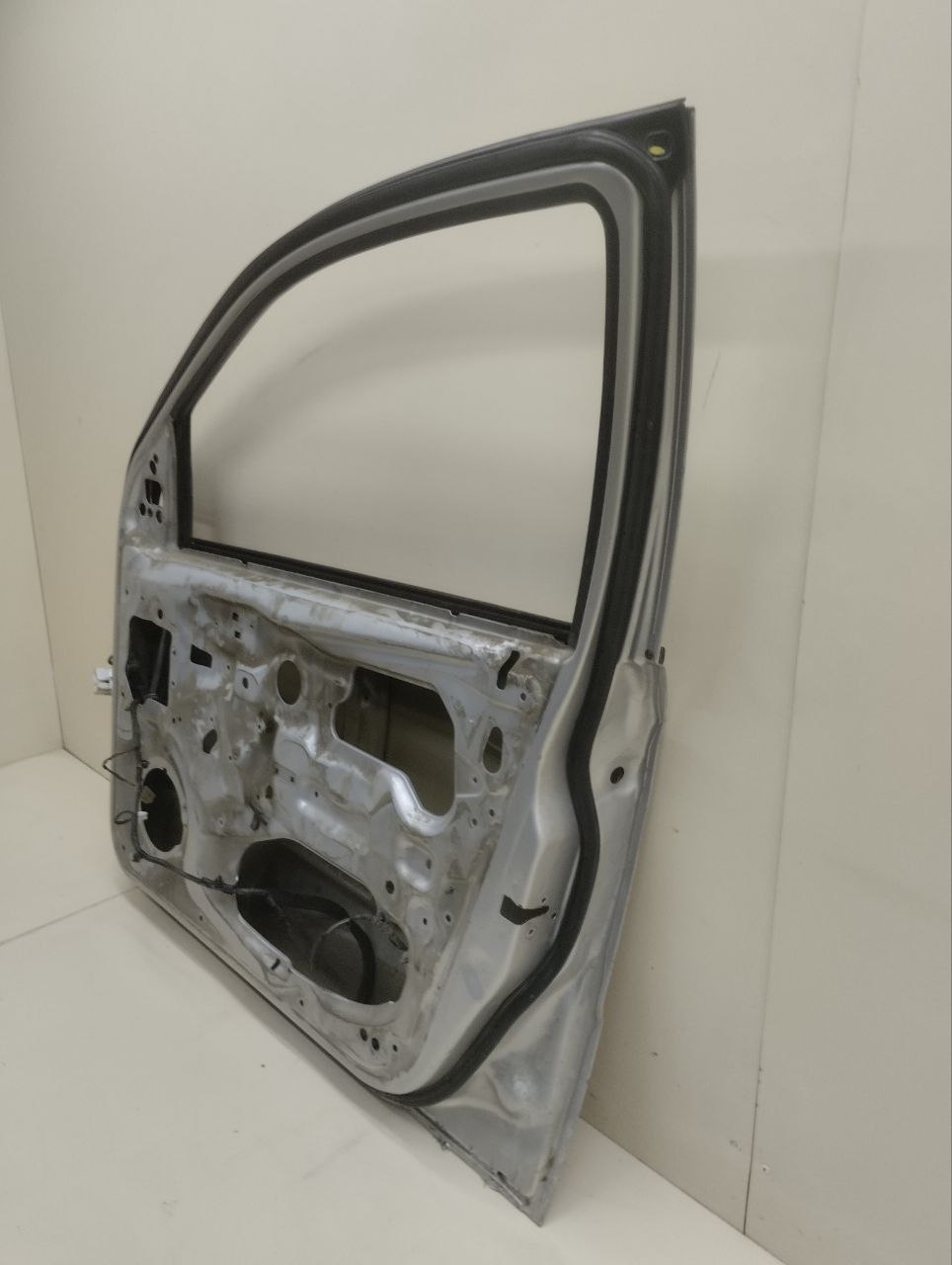 Дверь передняя правая Chevrolet Aveo T250 2005-2011