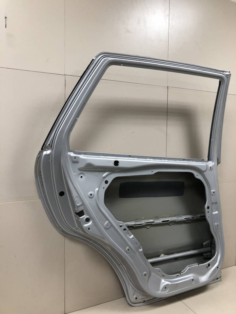 Дверь задняя левая Hyundai Santa Fe (CM) 2006-2012