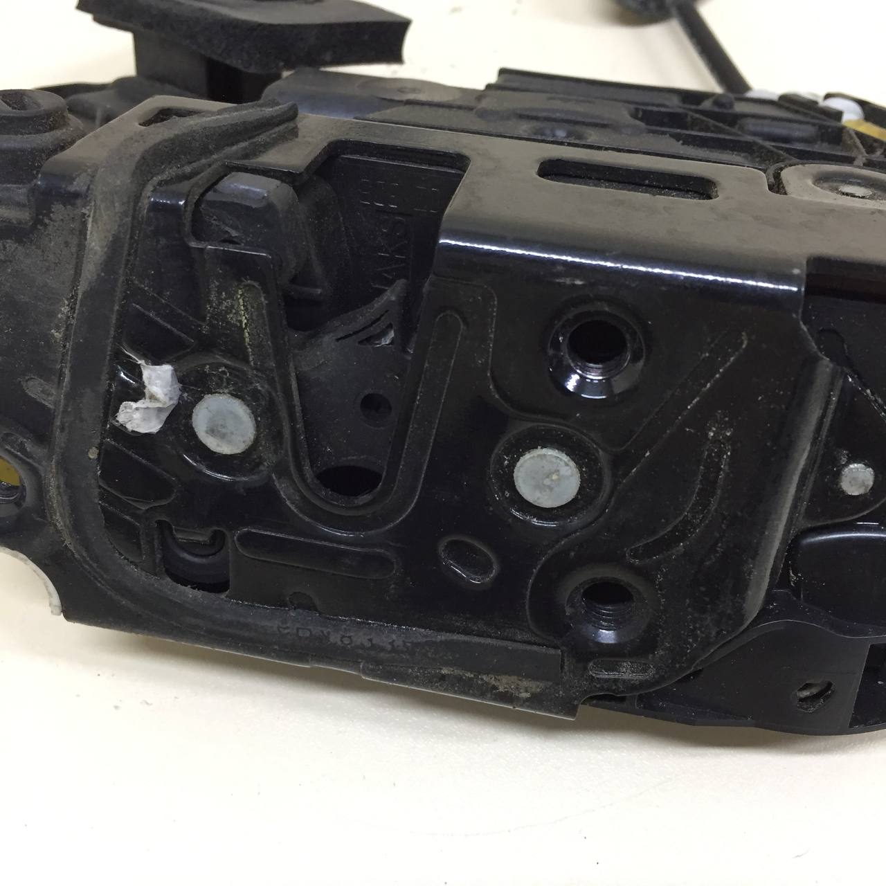 Замок двери задней левой Volkswagen Polo (MK5) 2011-2020 Замок двери задней левой Volkswagen Polo (MK5) 2011-2020
