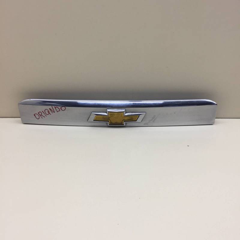 Накладка крышки багажника Chevrolet Orlando (J309) 2011-2015