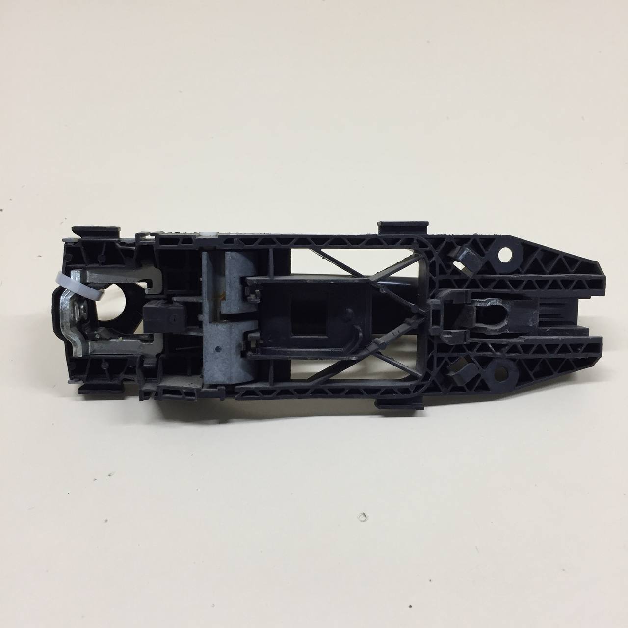 Ручка двери передней наружная левая Volkswagen Polo (MK5) 2011-2020 Ручка двери передней наружная левая Volkswagen Polo (MK5) 2011-2020