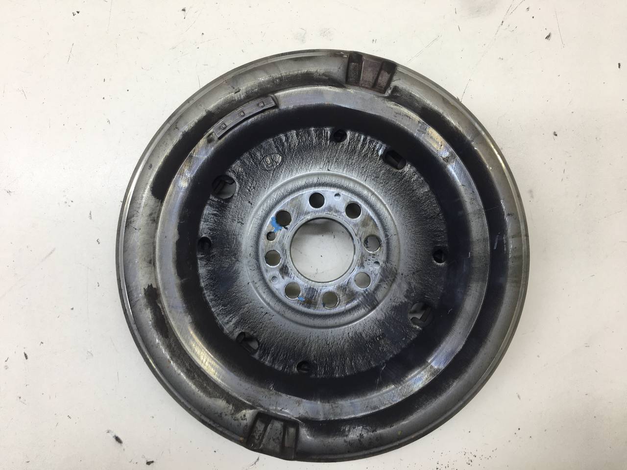 Маховик Volkswagen Passat B7 2011-2015 Маховик Volkswagen Passat B7 2011-2015