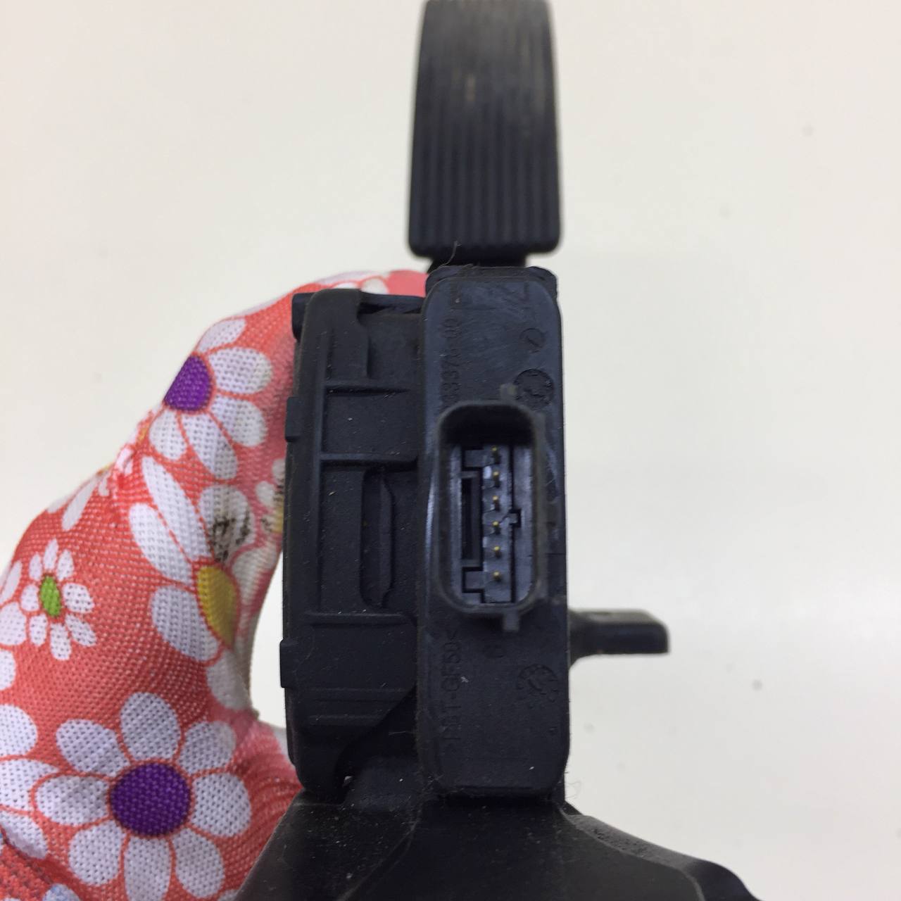 Педаль газа Jeep Grand Cherokee (WK2) 2010>