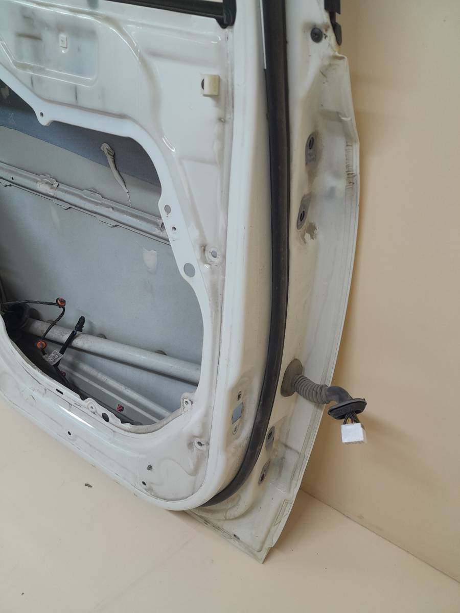 Дверь задняя левая Hyundai ix55 2007-2013