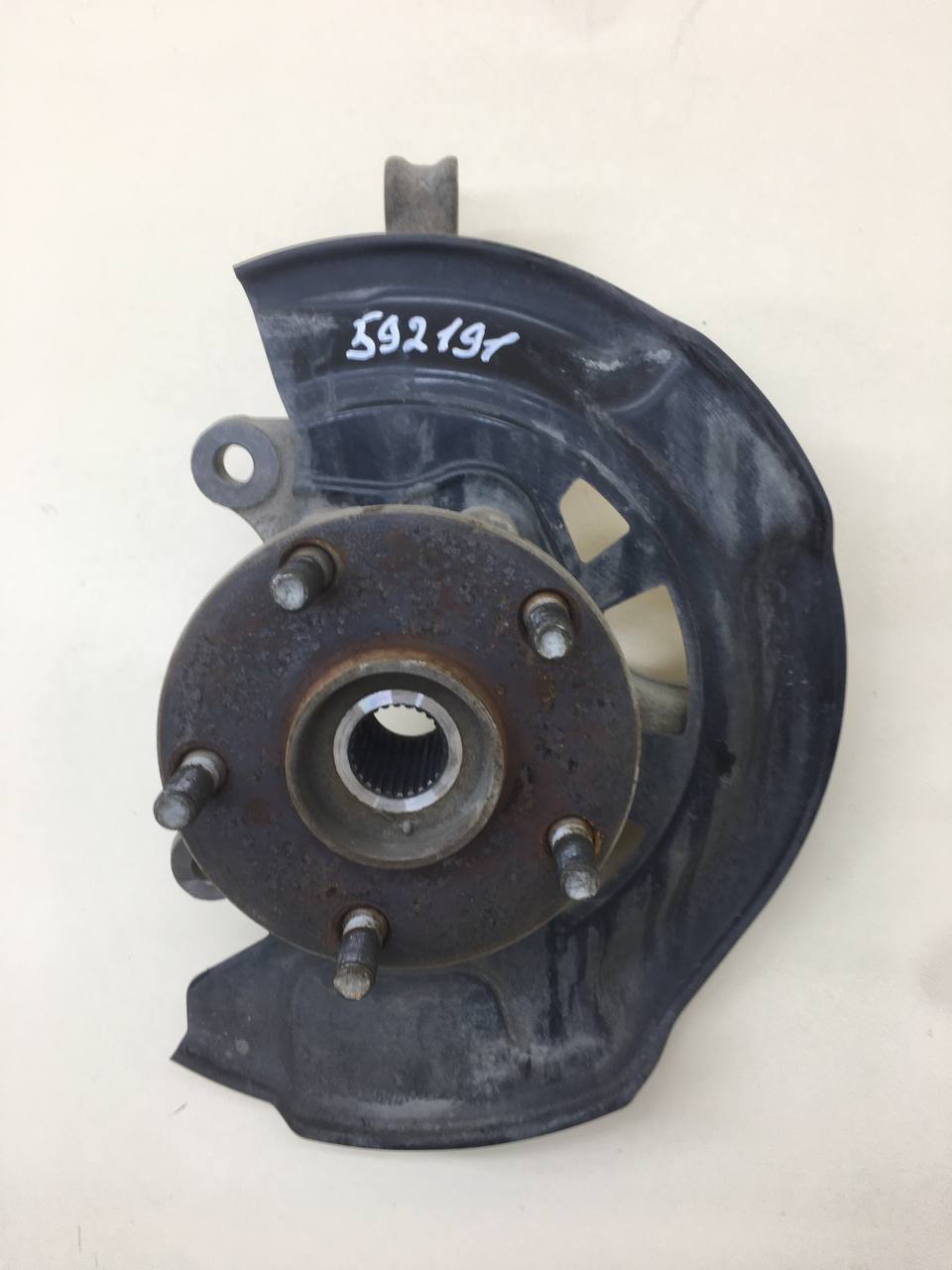 Кулак поворотный передний левый Toyota Rav 4 (A30) 2006-2013