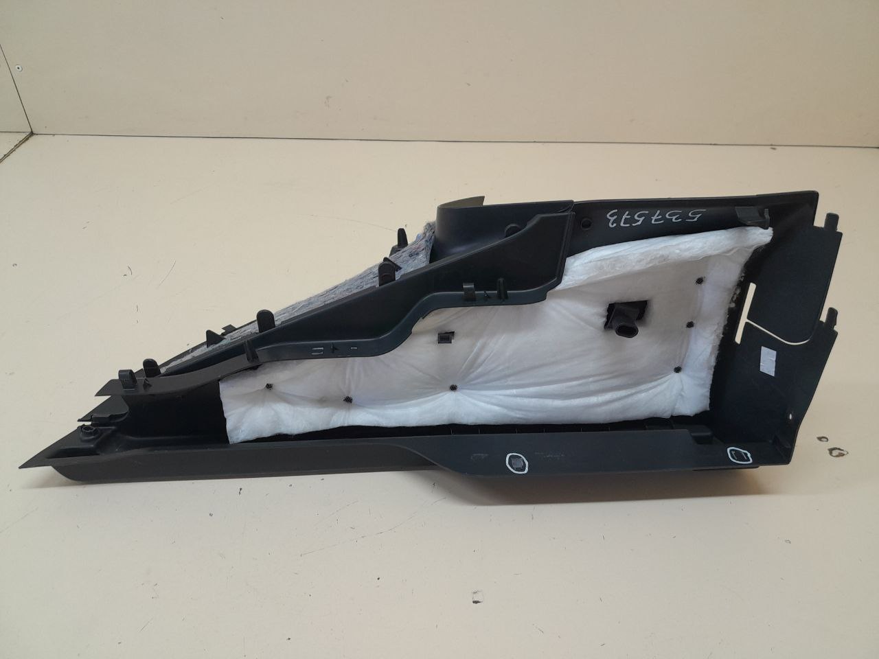 Держатель задней полки Renault Duster (HSA, HSM) 2012>