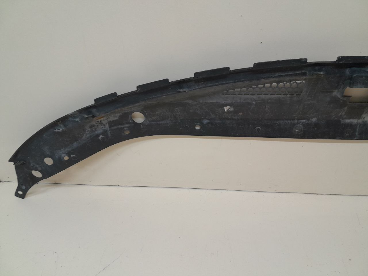Кожух замка капота Hyundai Starex H1/Grand Starex 2007> Кожух замка капота Hyundai Starex H1/Grand Starex 2007>