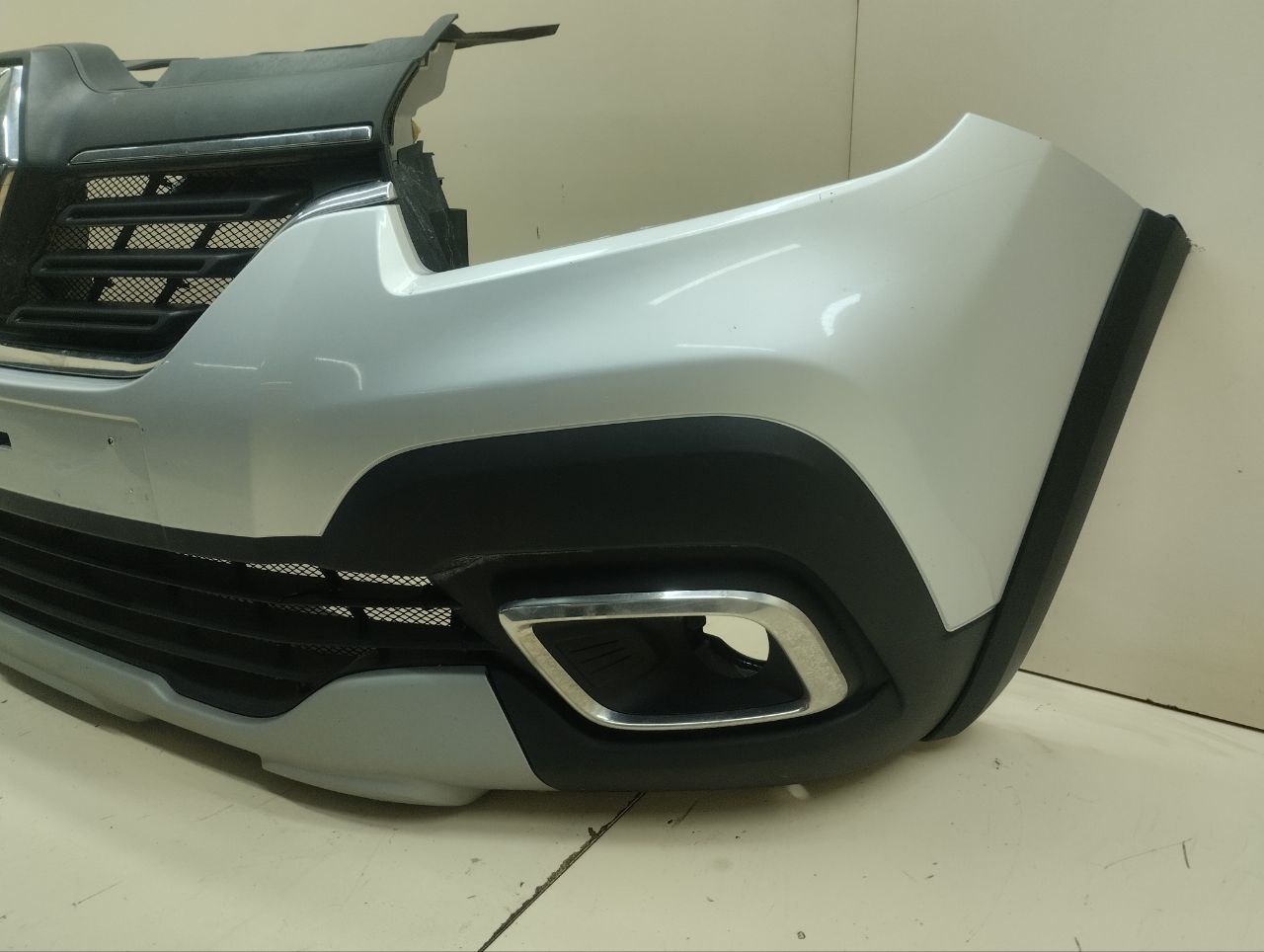 Бампер передний Renault Sandero Stepway (5S) 2014-2022 Бампер передний Renault Sandero Stepway (5S) 2014-2022