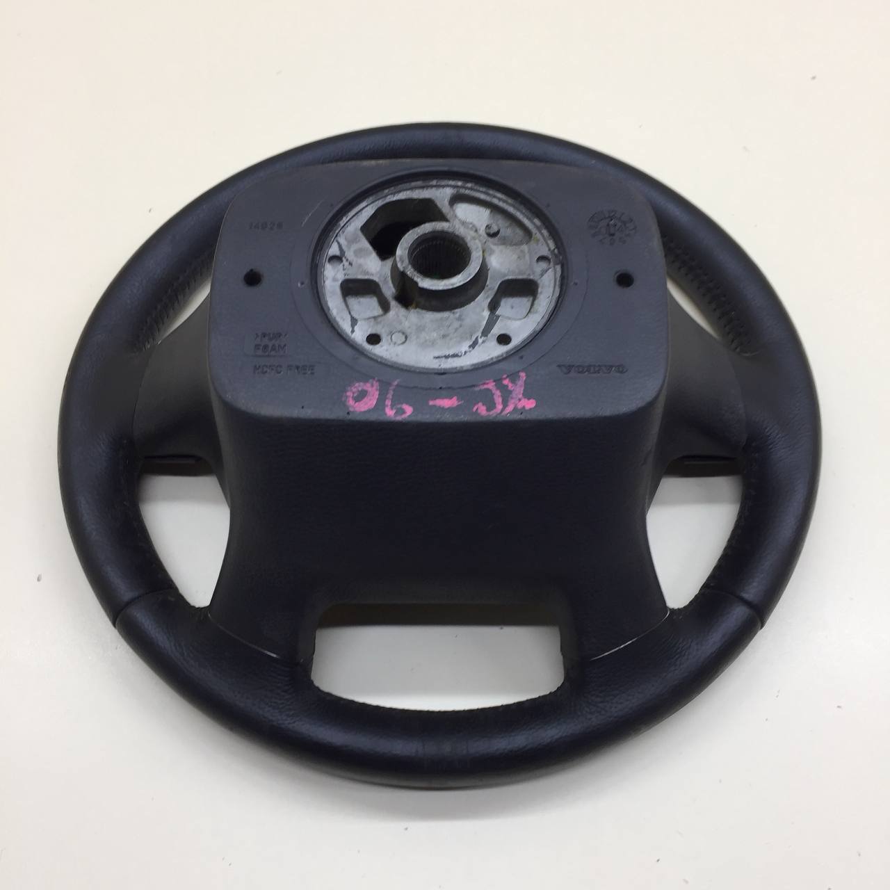 Рулевое колесо для AIR BAG (без AIR BAG) Volvo XC90 2002-2015 Рулевое колесо для AIR BAG (без AIR BAG) Volvo XC90 2002-2015