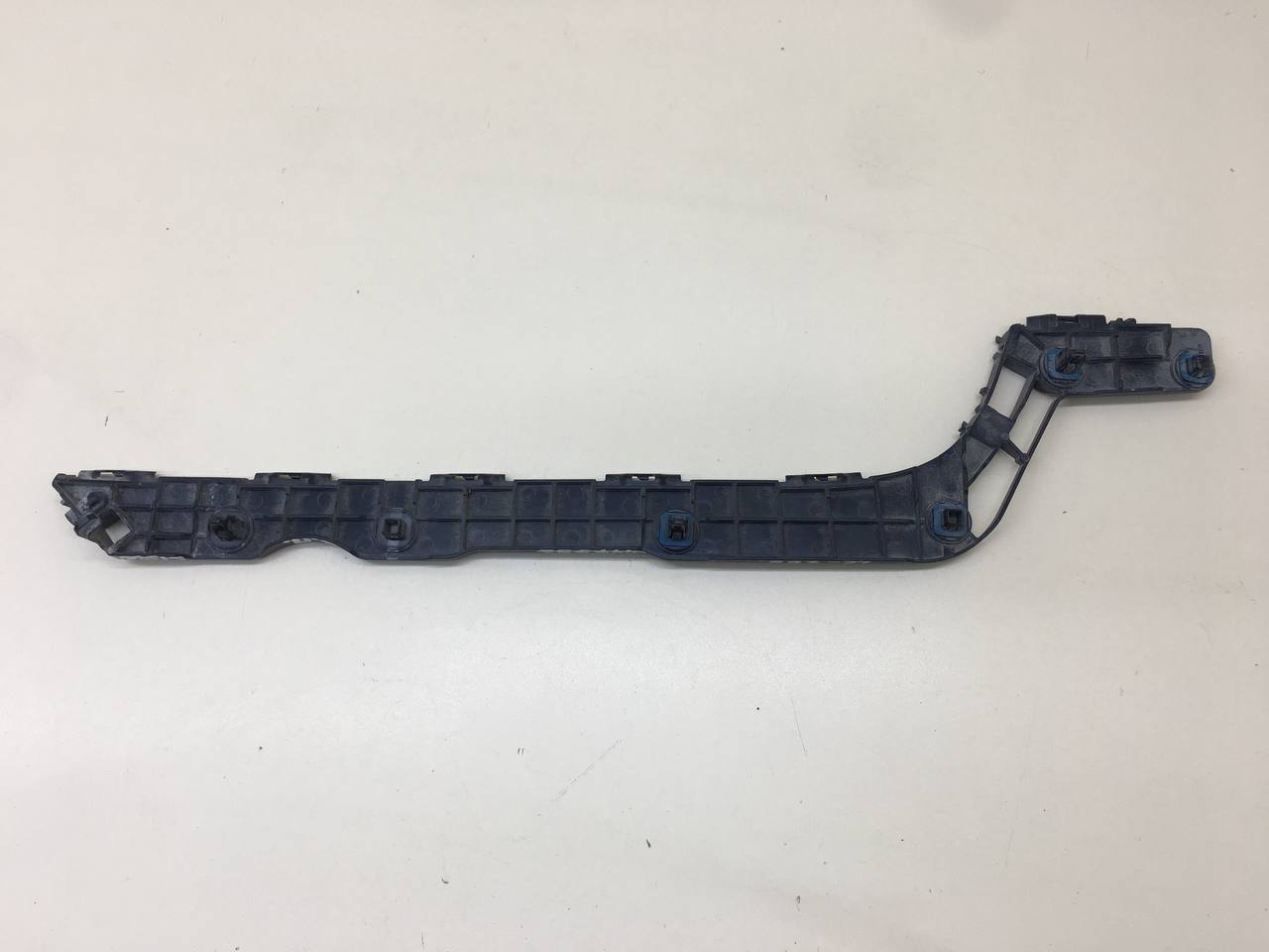 Кронштейн заднего бампера правый Toyota Land Cruiser (J200) 2007-2015