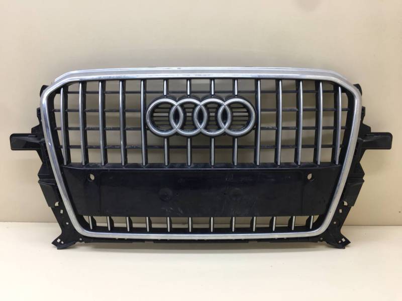 Решетка радиатора Audi Q5 (8R) 2008-2017