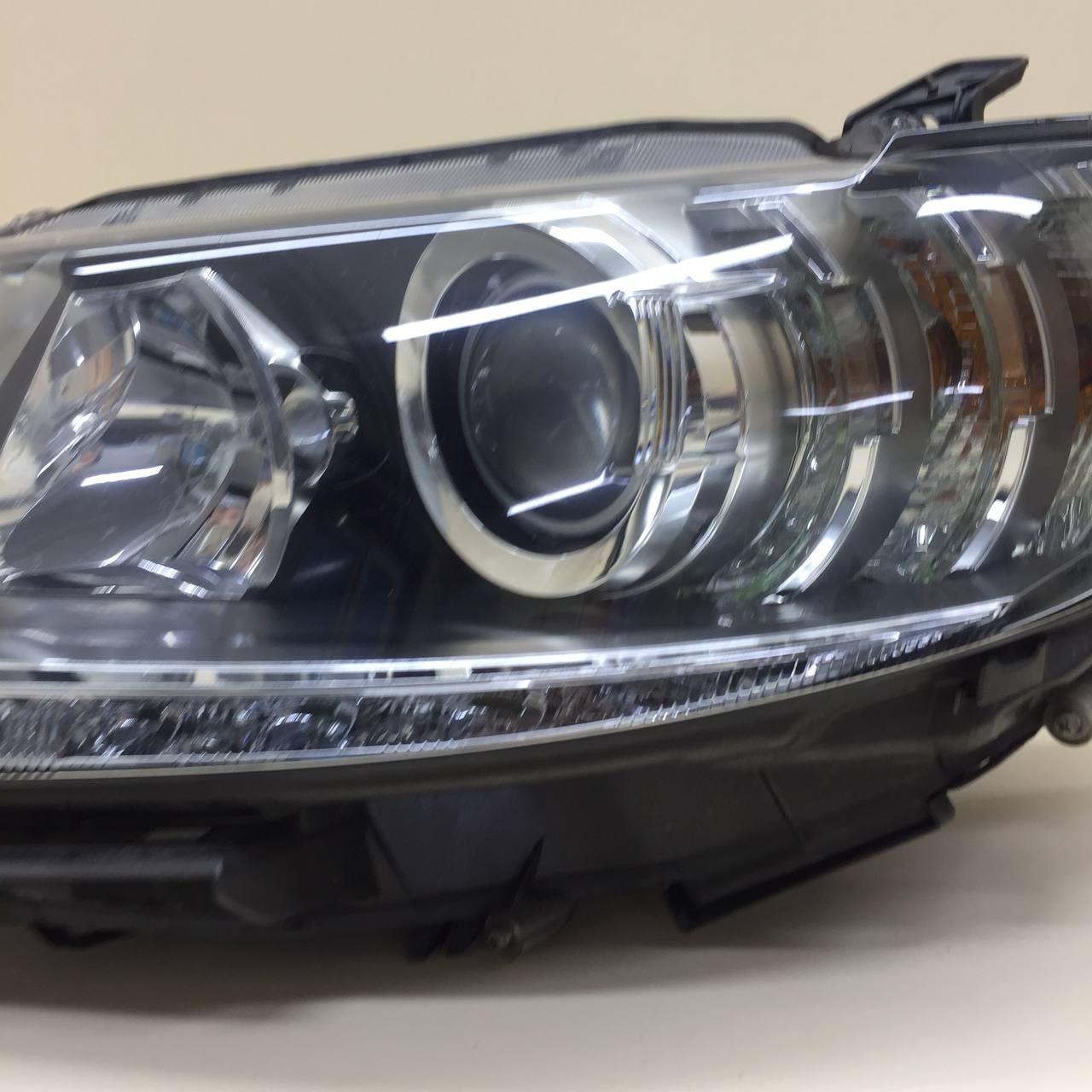 Фара левая Lexus ES (SV60) 2012>