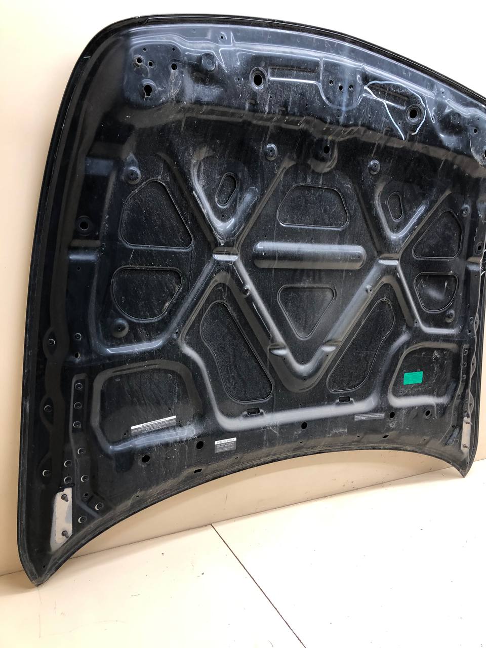 Капот Infiniti G35 (V36) 2006-2009 Капот Infiniti G35 (V36) 2006-2009