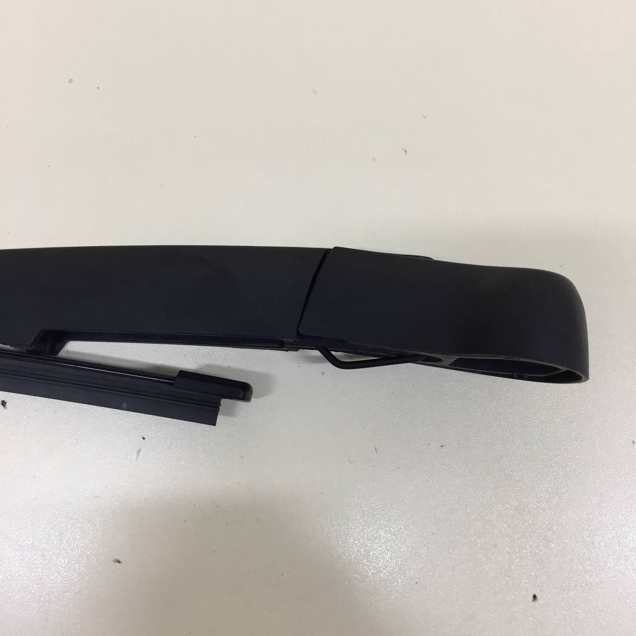 Поводок стеклоочистителя задний Kia Xceed 2019-2023