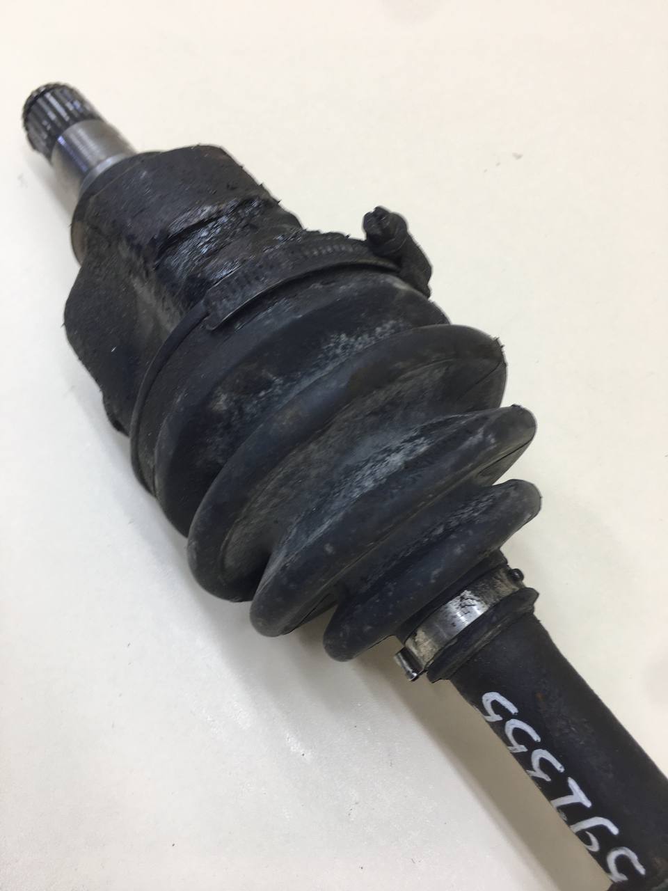 Полуось передняя левая Toyota Corolla E120 2001-2007 Полуось передняя левая Toyota Corolla E120 2001-2007
