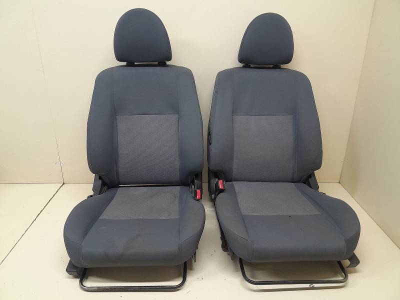 Сиденье (комплект) Nissan Almera (N16) 2000-2006