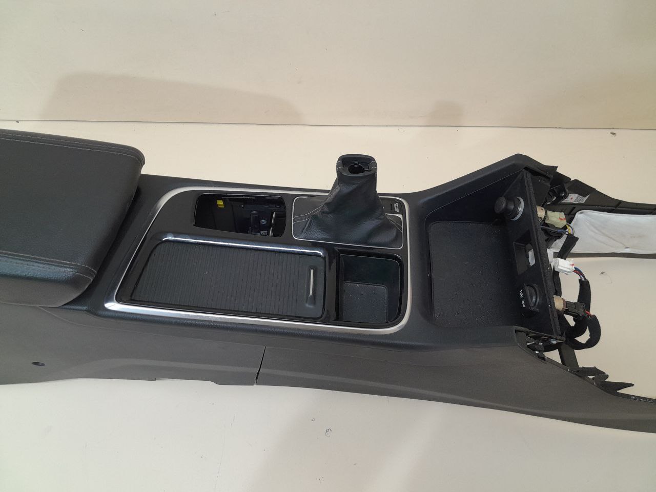 Консоль центральная Hyundai Sonata 7 (LF) 2017-2019