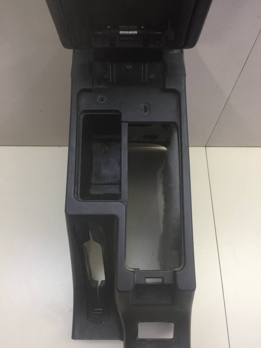 Подлокотник Great Wall H3 2010>