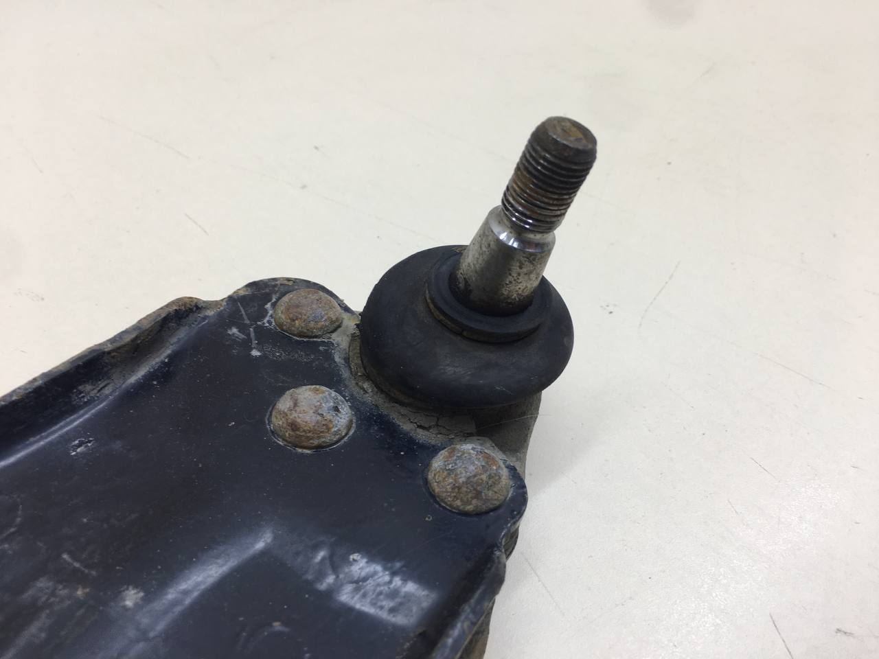 Рычаг передний правый Fiat Albea 2002-2012