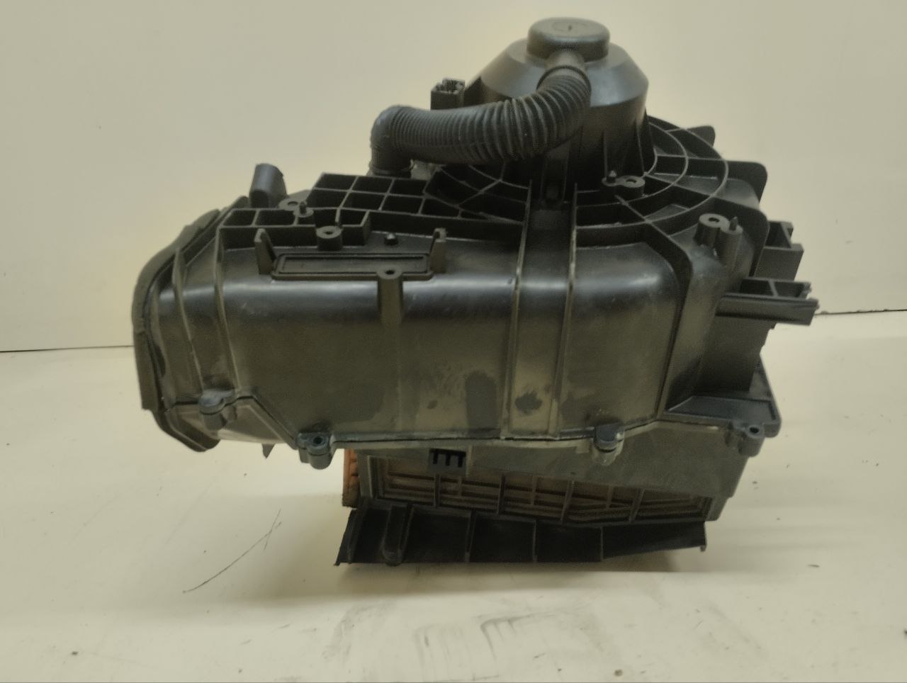 Корпус отопителя Nissan Almera (N16) 2000-2006 Корпус отопителя Nissan Almera (N16) 2000-2006