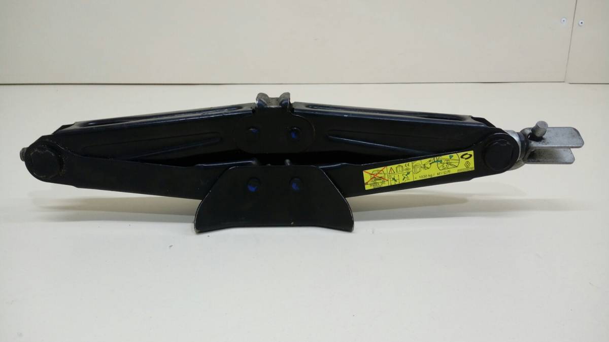 Домкрат Nissan Almera 3 (G11, G15) 2012> Домкрат Nissan Almera 3 (G11, G15) 2012>