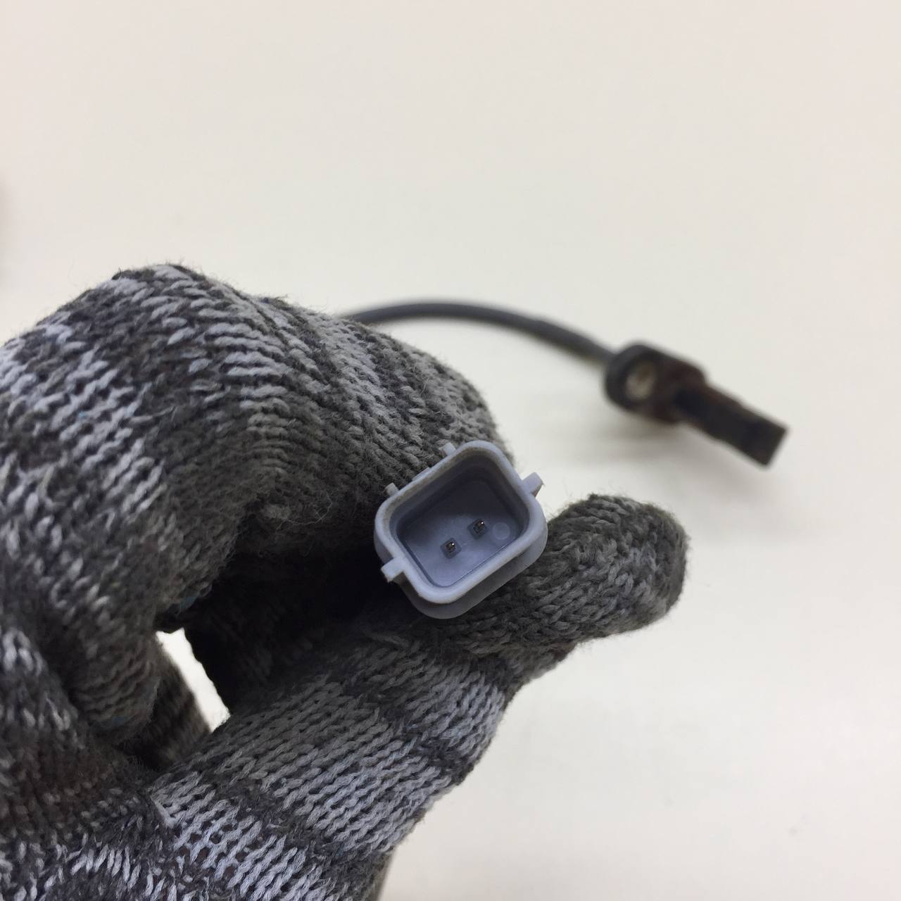 Датчик ABS передний правый Hyundai Elantra (CN7) 2020>