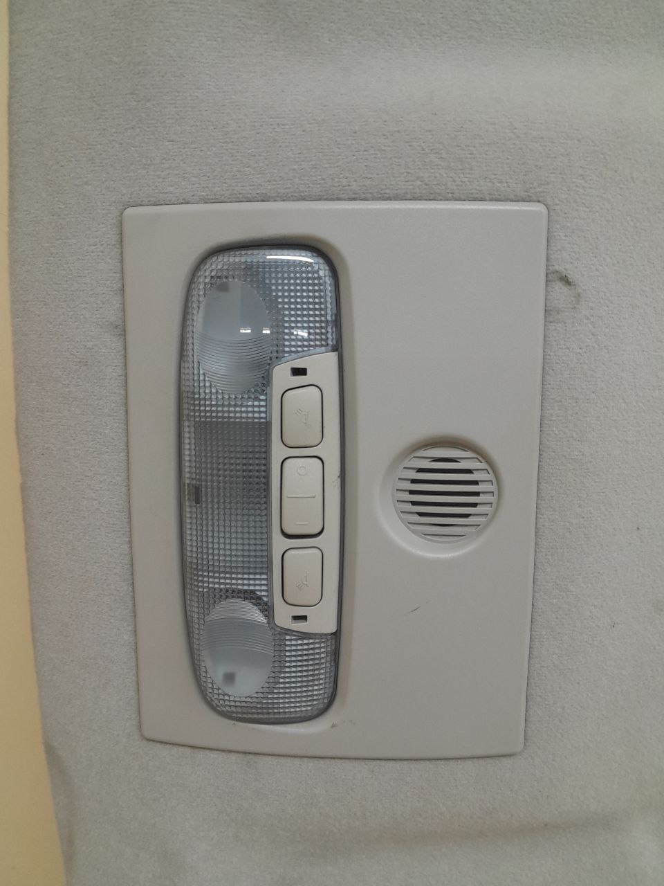 Обшивка потолка Ford Focus 2 (DB) 2008-2011