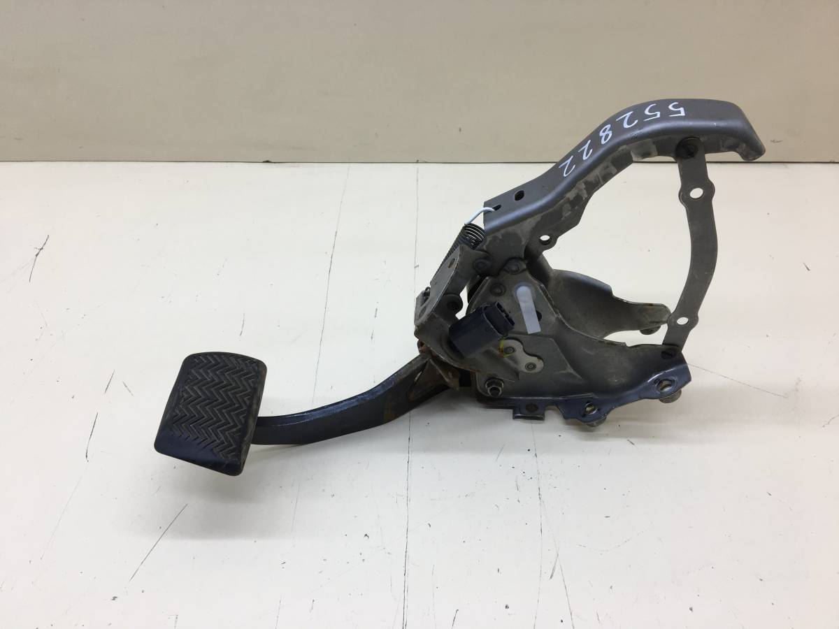 Педаль тормоза Toyota Rav 4 (XA40) 2013-2019