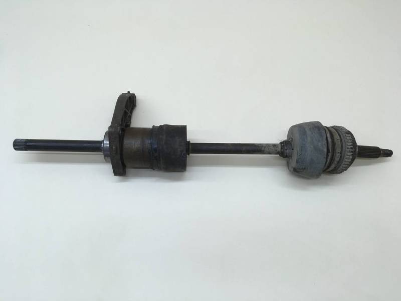 Полуось передняя правая Chevrolet Niva 2009-2020 Полуось передняя правая Chevrolet Niva 2009-2020