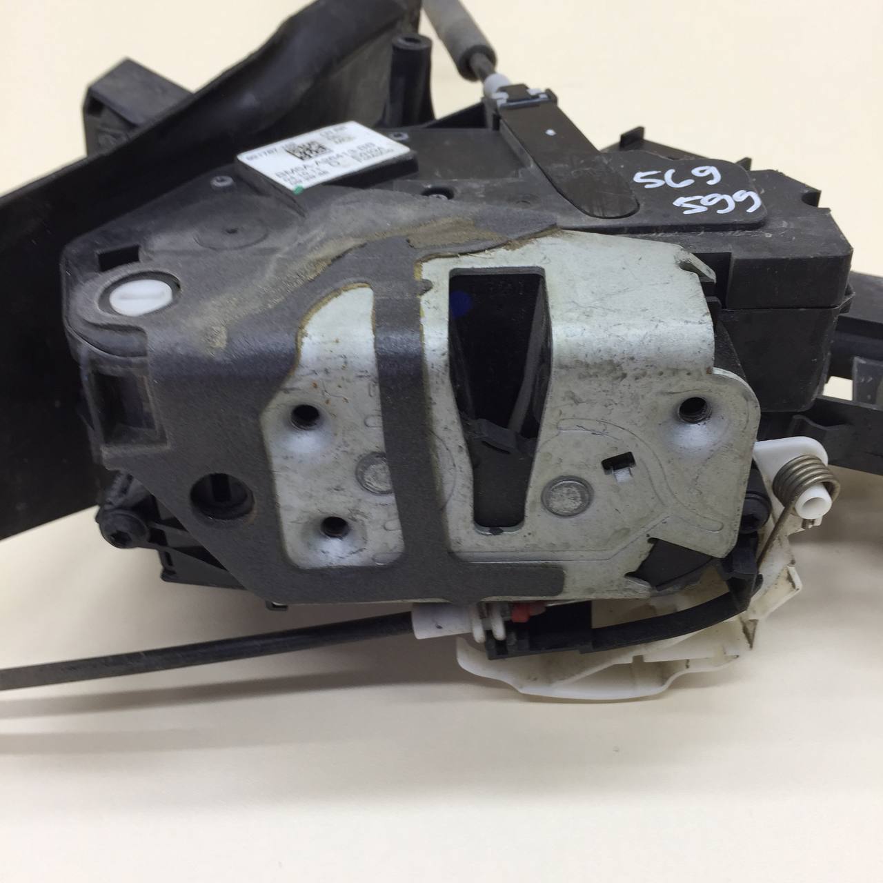 Замок двери задней левой Ford Focus 3 2011>