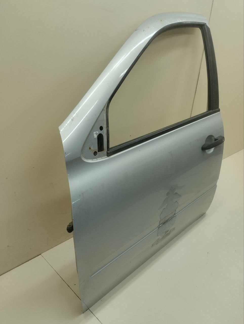 Дверь передняя левая Lada Granta 2011>