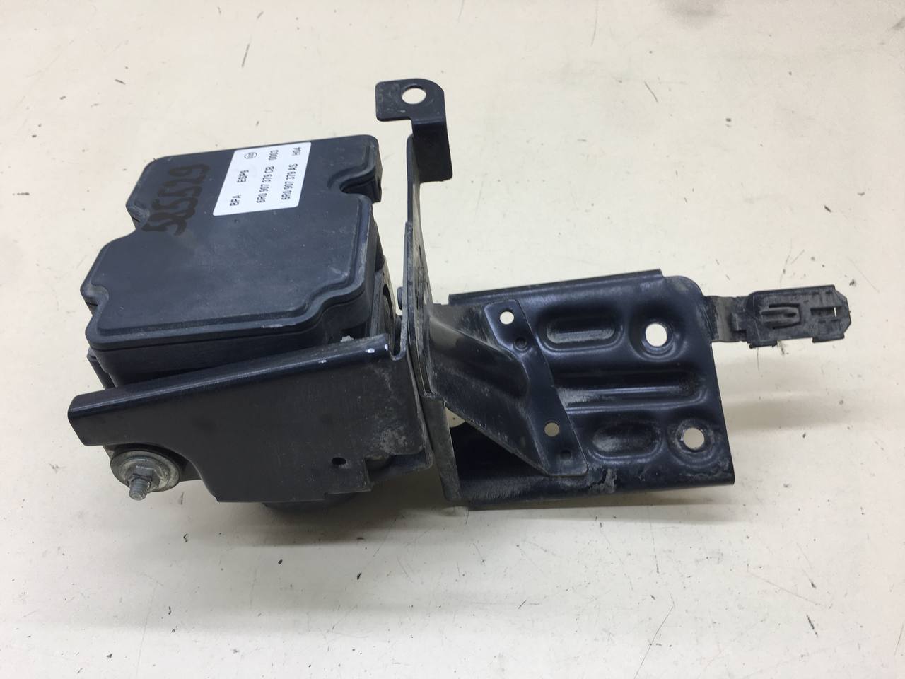 Блок ABS (насос) Volkswagen Polo (MK5) 2011-2020