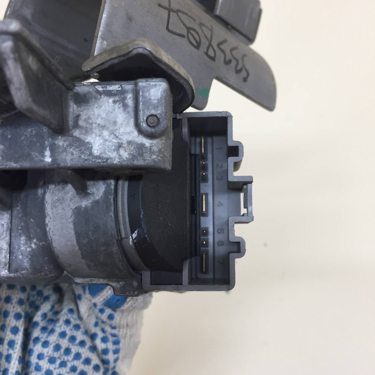 Замок зажигания Ford Fiesta (MK5) 2002-2008 Замок зажигания Ford Fiesta (MK5) 2002-2008