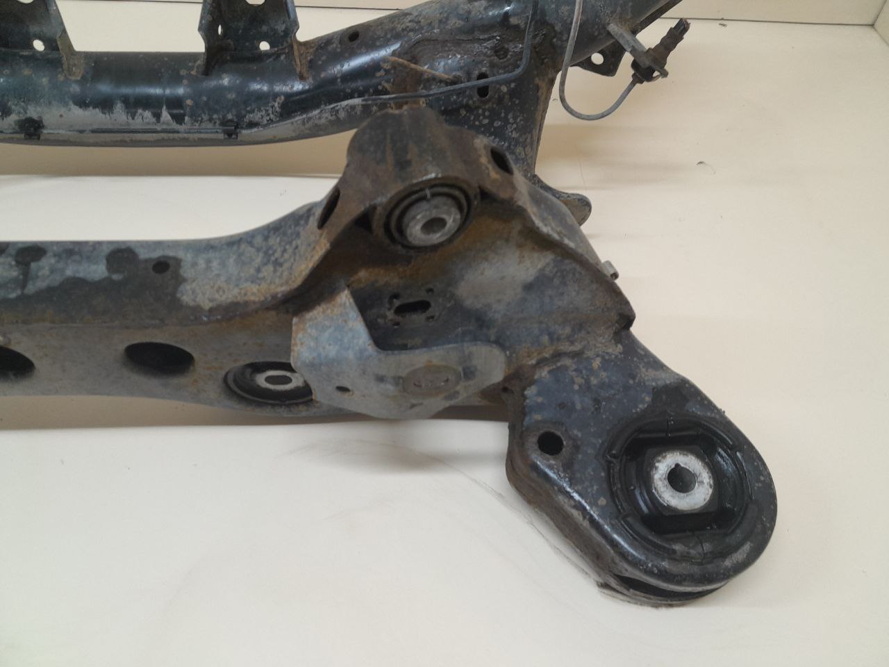 Балка задняя BMW 3-series E90/E91 2005-2011 Балка задняя BMW 3-series E90/E91 2005-2011