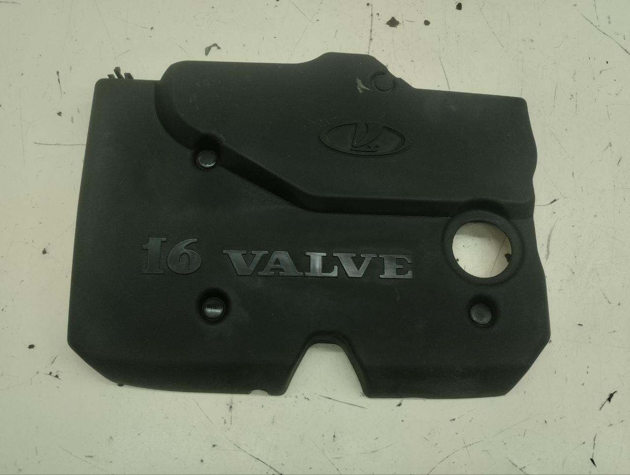 Крышка двигателя декоративная Lada Priora 2007-2018