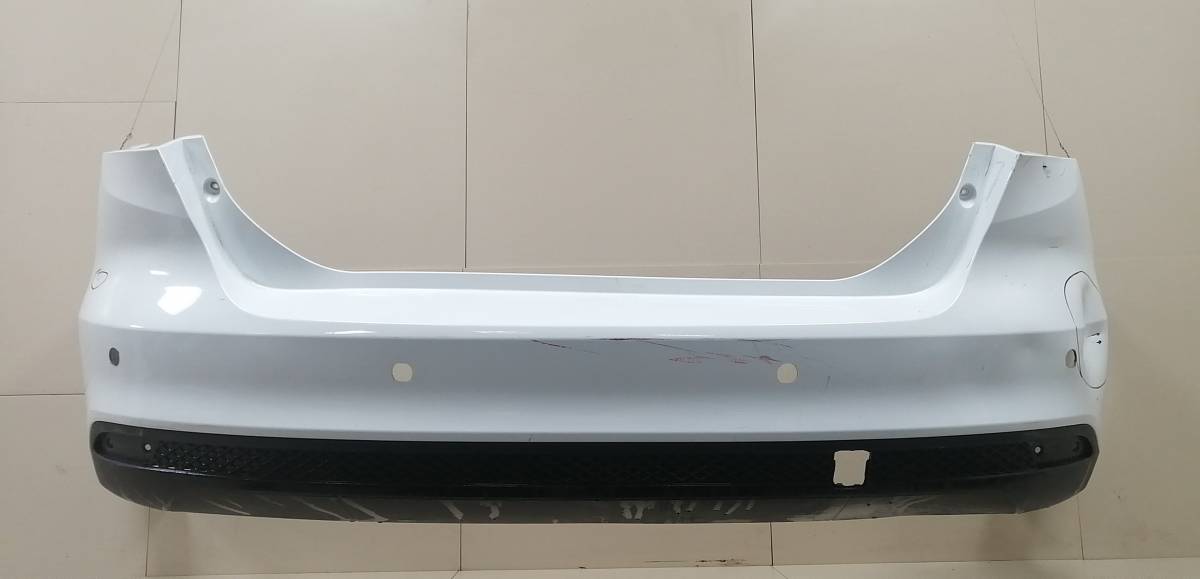 Бампер задний Ford Focus 3 2011> Бампер задний Ford Focus 3 2011>