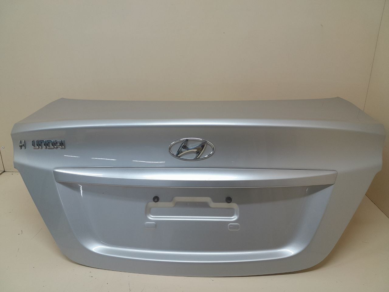 Крышка багажника Hyundai Solaris (RB) 2010-2017 Крышка багажника Hyundai Solaris (RB) 2010-2017