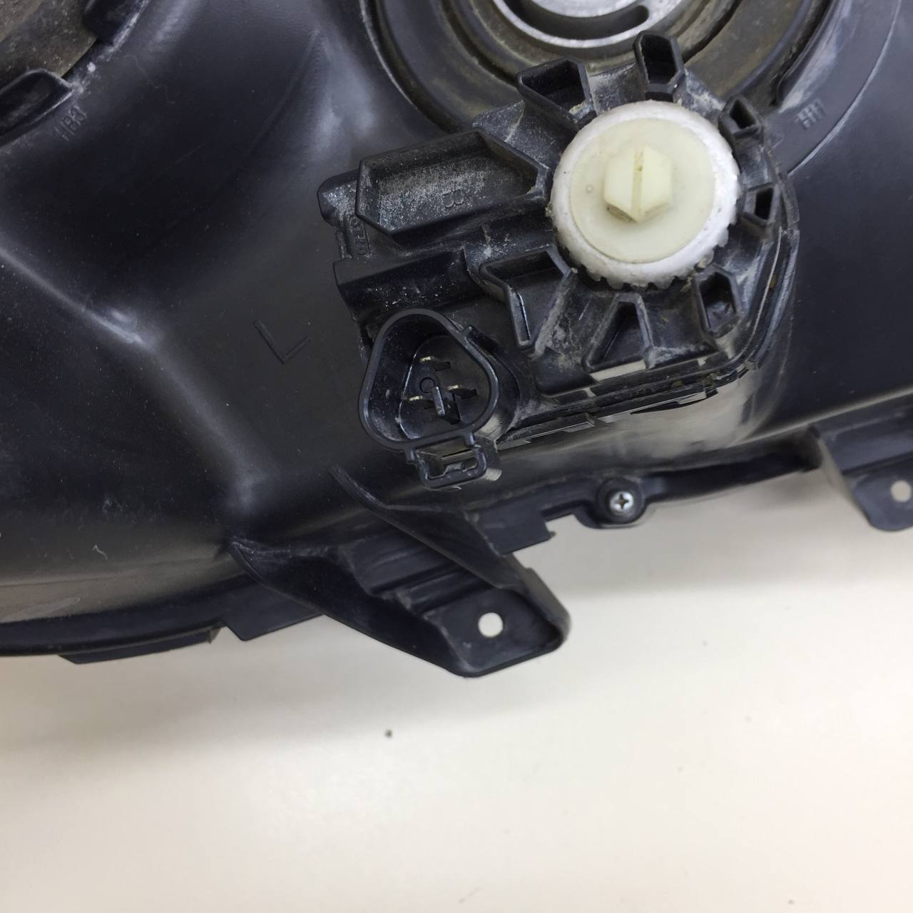 Фара левая Toyota Land Cruiser Prado (J150) 2009-2022
