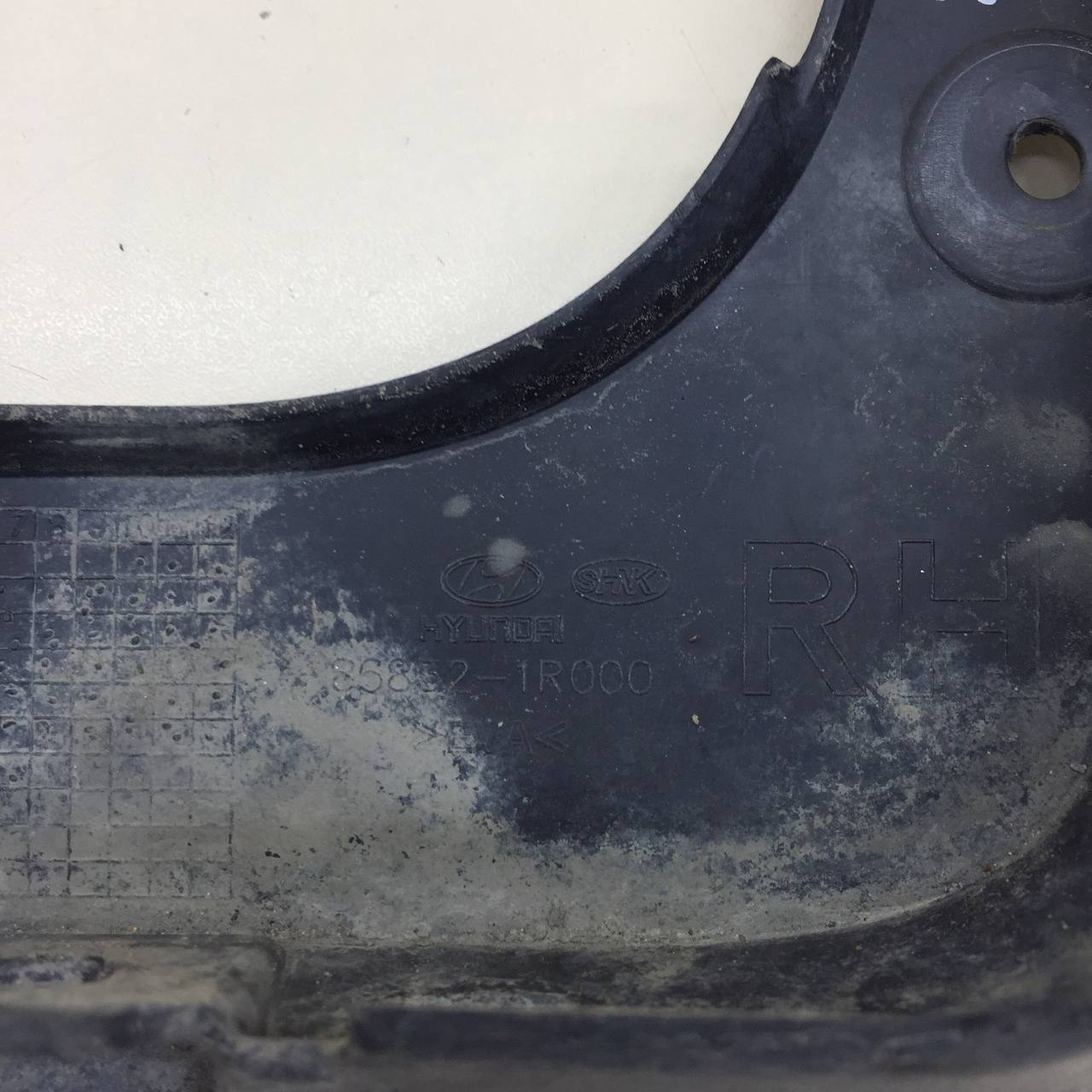 Брызговик передний правый Hyundai Solaris (RB) 2010-2017